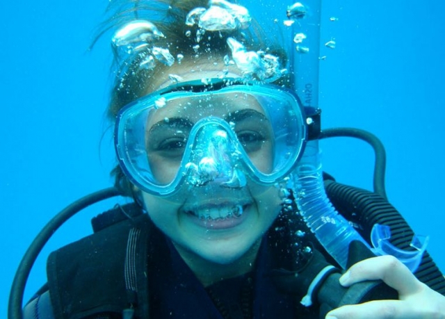 sonrisa bajo el agua.jpg
